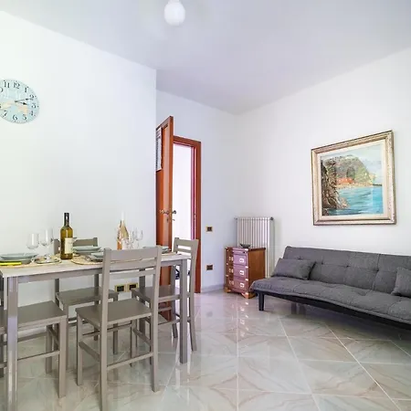 Апартаменты Casa Cinzia Вико-Экуенсе